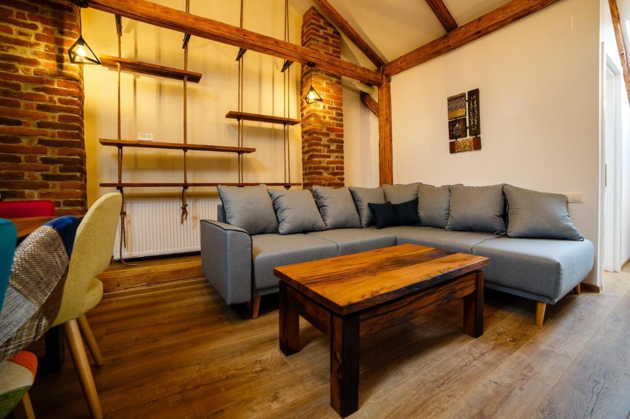 Alpine Loft Daire Câmpulung Moldovenesc Dış mekan fotoğraf