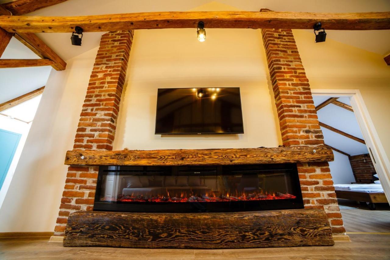 Alpine Loft Daire Câmpulung Moldovenesc Dış mekan fotoğraf