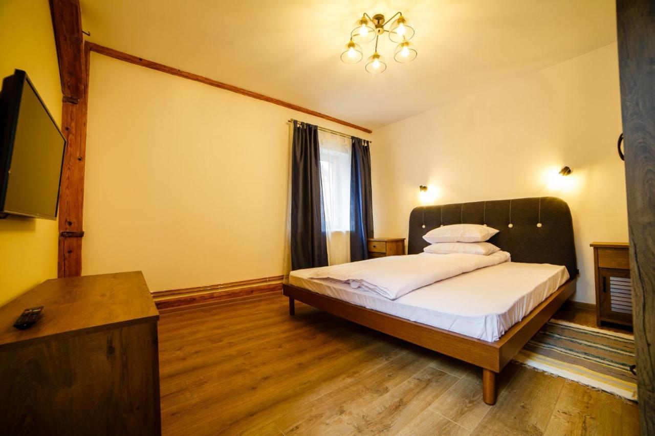 Alpine Loft Daire Câmpulung Moldovenesc Dış mekan fotoğraf